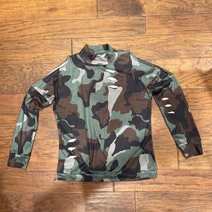 Yoins camo long sleeve with cut outs size med 8-10
